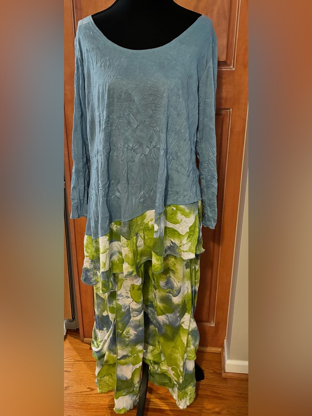 Vine Street Apparel Top with Pants